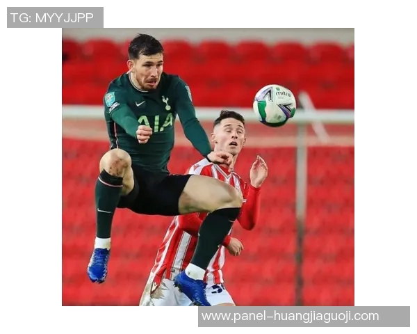 奇才与小牛激战正酣NBA赛场上演精彩对决引发球迷热议 奇才与小牛激战正酣NBA赛场上演精彩对决引发球迷热议